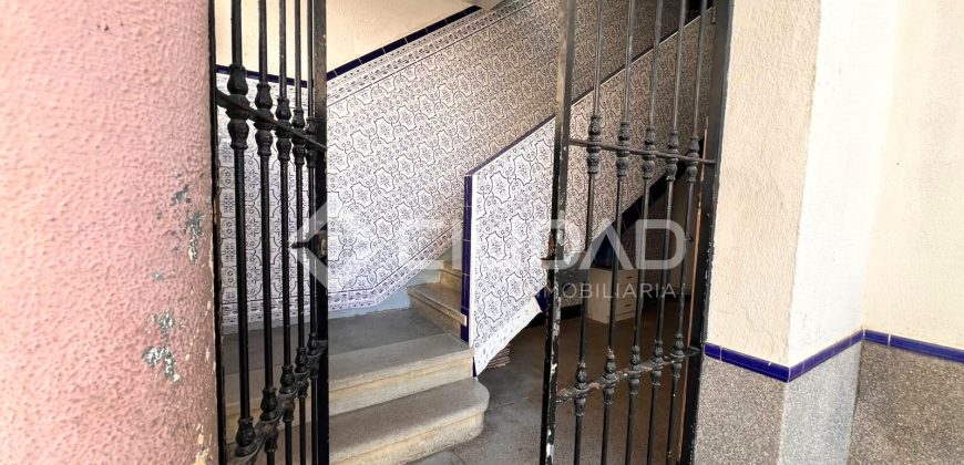 Piso reformado en Bda. Los Ángeles – Barrio Alto