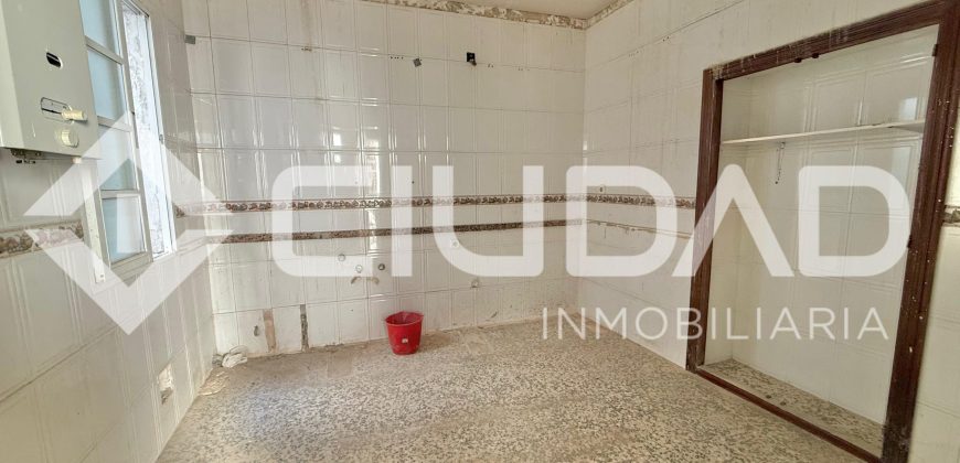 Piso en venta para reformar – Casco Histórico de Lebrija