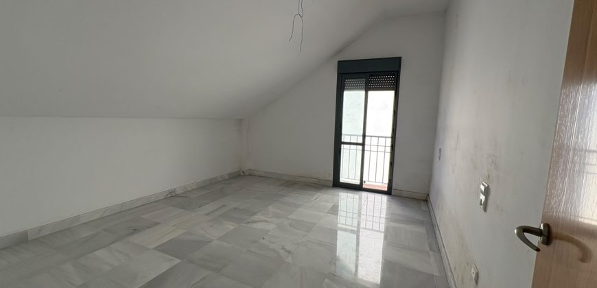 Dúplex en zona de Los Salesianos con 4 habitaciones a estrenar!!