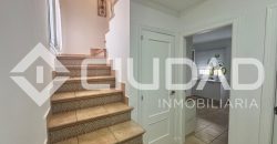 Casa totalmente reformada en venta en Lebrija