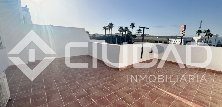 Casa totalmente reformada en venta en Lebrija