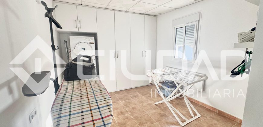 Casa totalmente reformada en venta en Lebrija