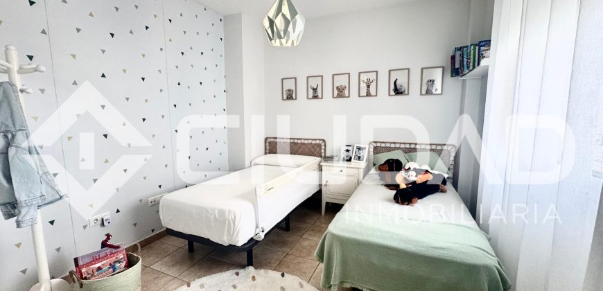 Casa totalmente reformada en venta en Lebrija