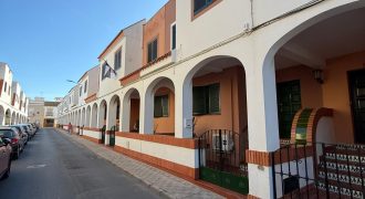 CASA ADOSADA
