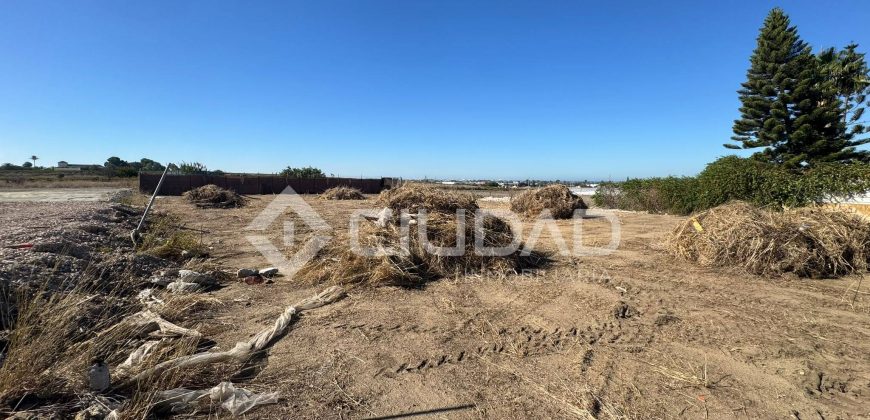 Terreno rústico 950m2 en La Dehesilla – Las Palmeras