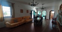 Amplio Campo con Casa y Piscina en Pago Redondo ! Morón de la Frontera.