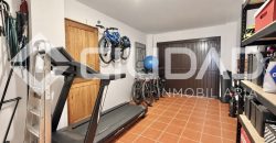 CASA REFORMADA CON GRAN PATIO – ZONA BULEVAR, LEBRIJA